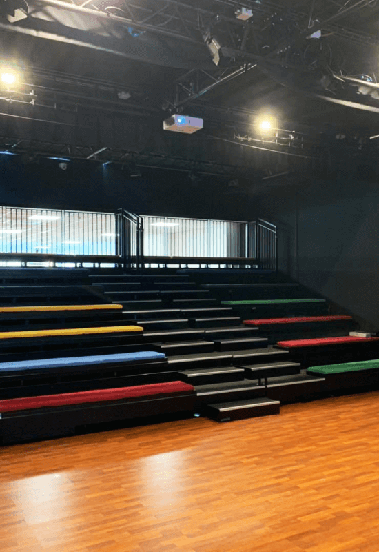 la tribuna del teatro di u-brain academy a san bonifacio